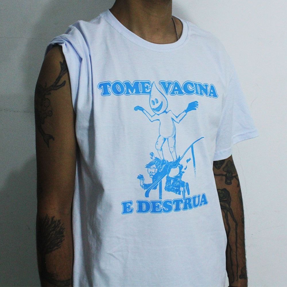 Camiseta Branca Tome Vacina e Destrua